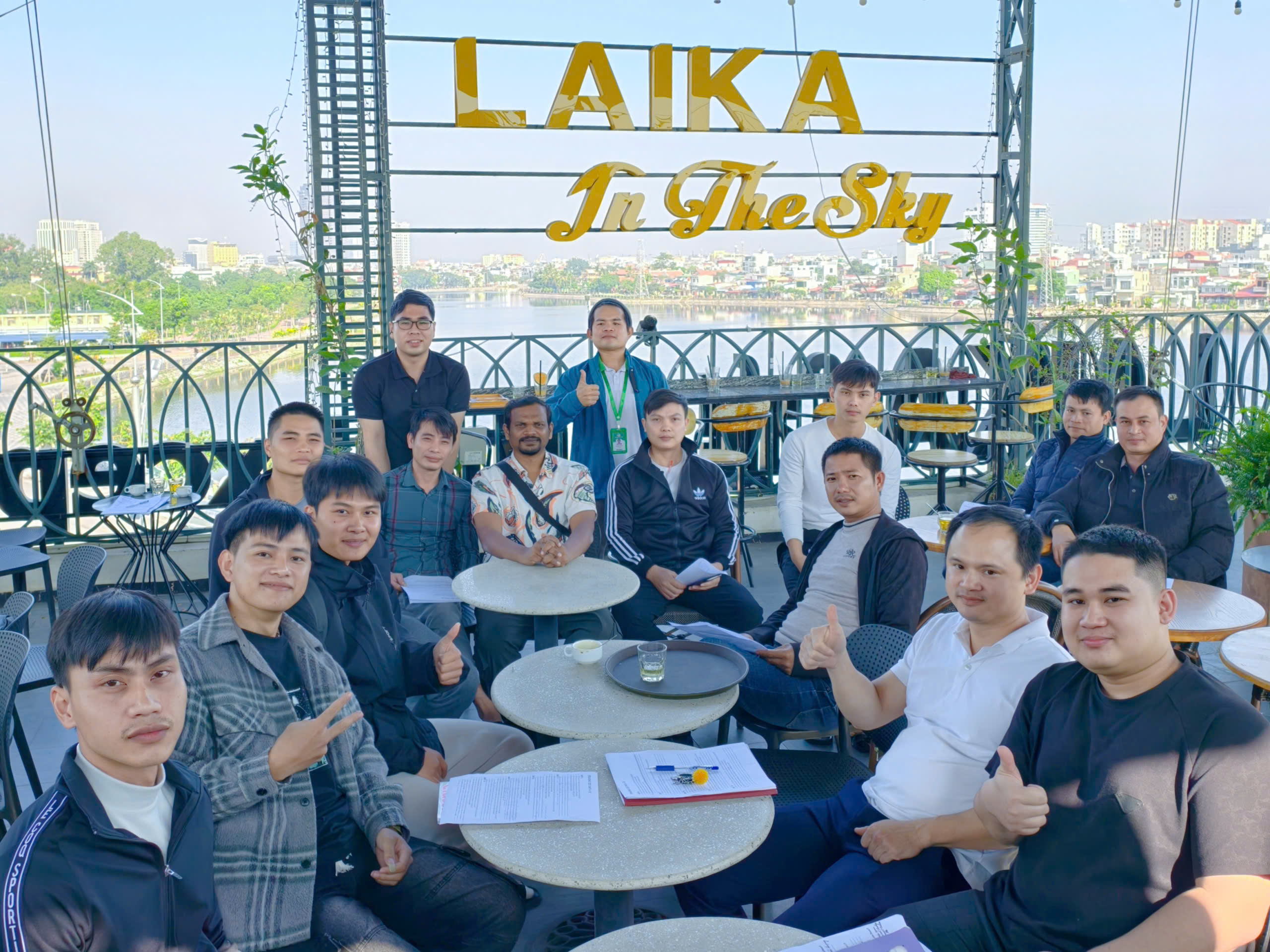 Lớp tiếng anh thuyền viên tham gia hoạt động ngoài giờ với giảng viên người nước ngoài