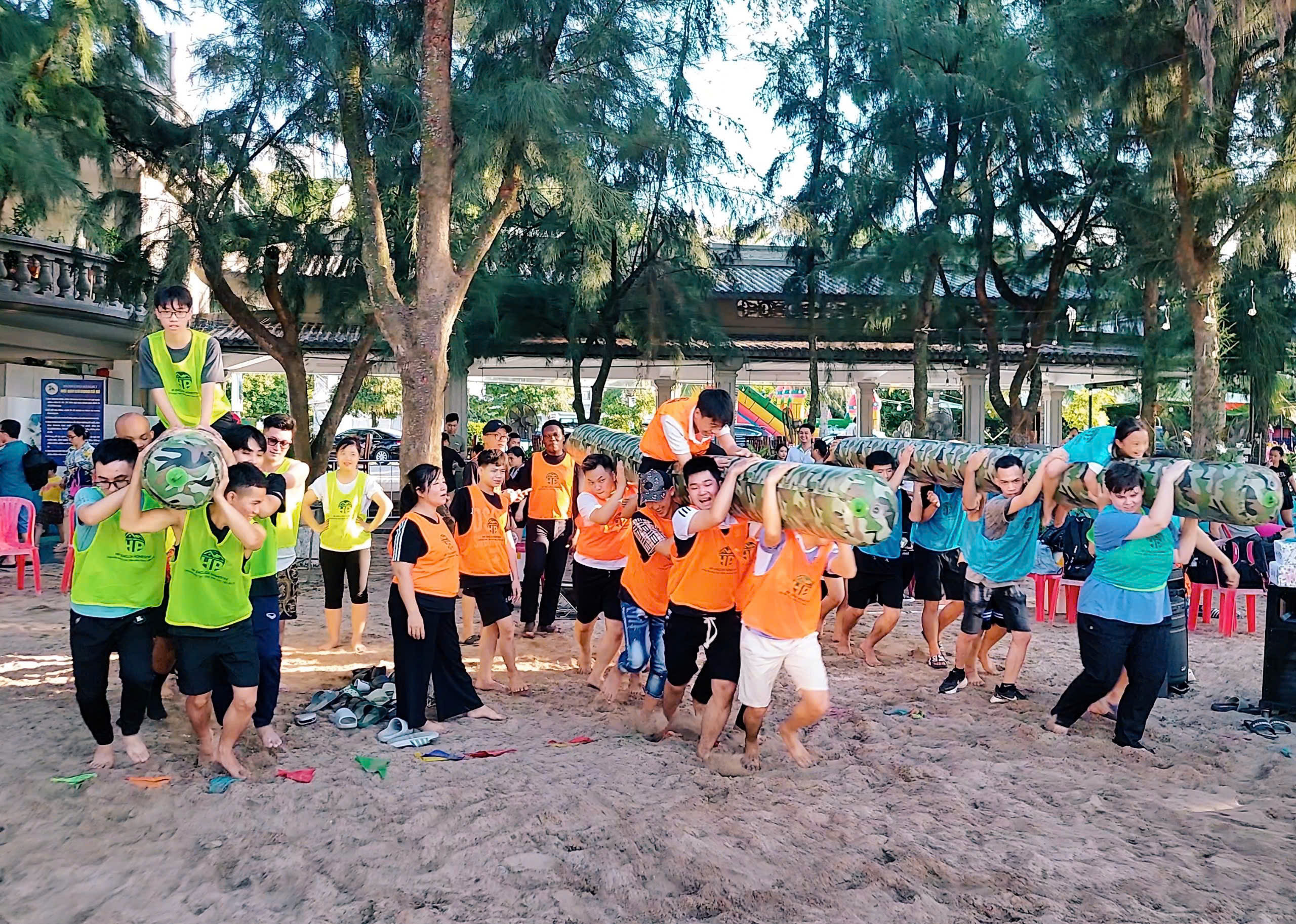 Độ tuổi phù hợp cho chương trình trại hè nội trù là từ 11 tuổi đến 18 tuổi