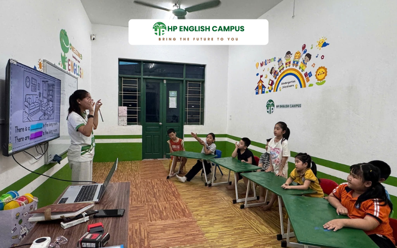 Tiếng Anh Trẻ Em Có Nên Học Với Giáo Viên Nước Ngoài? 2 Tiếng Anh trẻ em