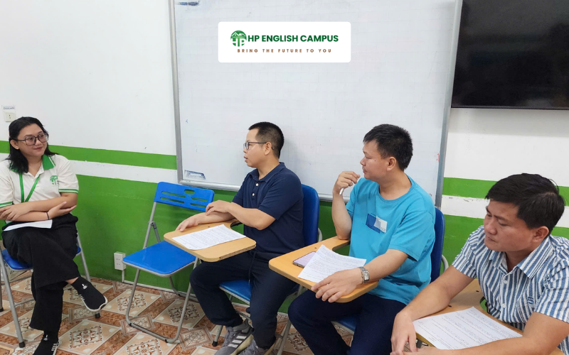Cần học tiếng Anh giao tiếp