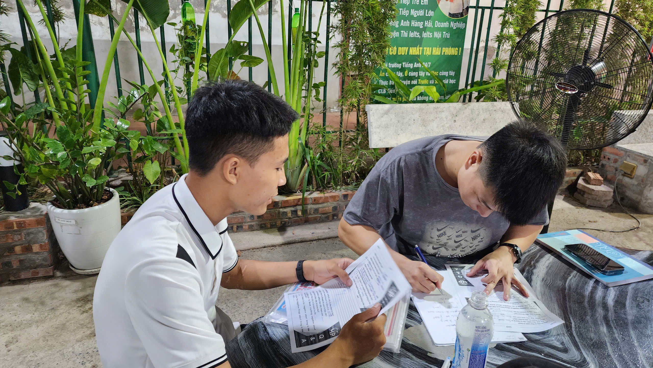 Tieng Anh hang hai Hai Phong – Chia khoa thang tien cho nguoi di bien chuyen nghiep 1