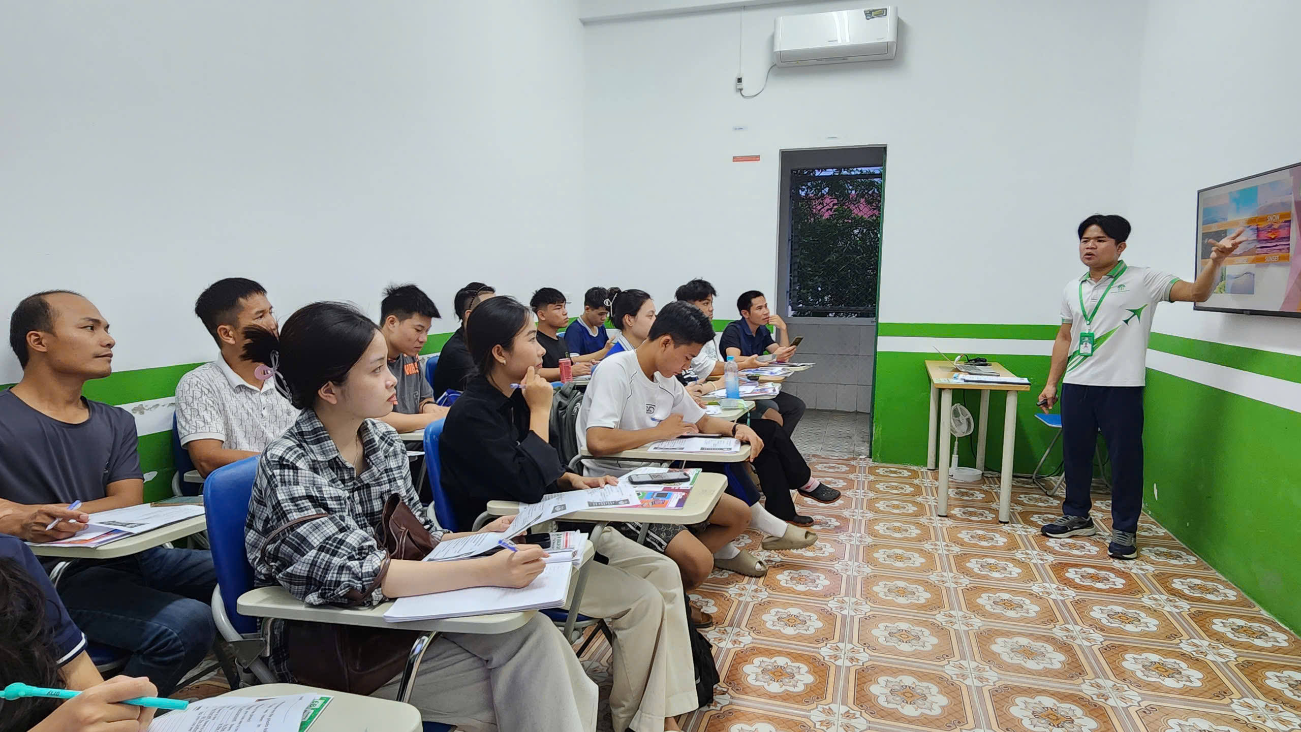 Học IELTS 4.5 trong bao lâu