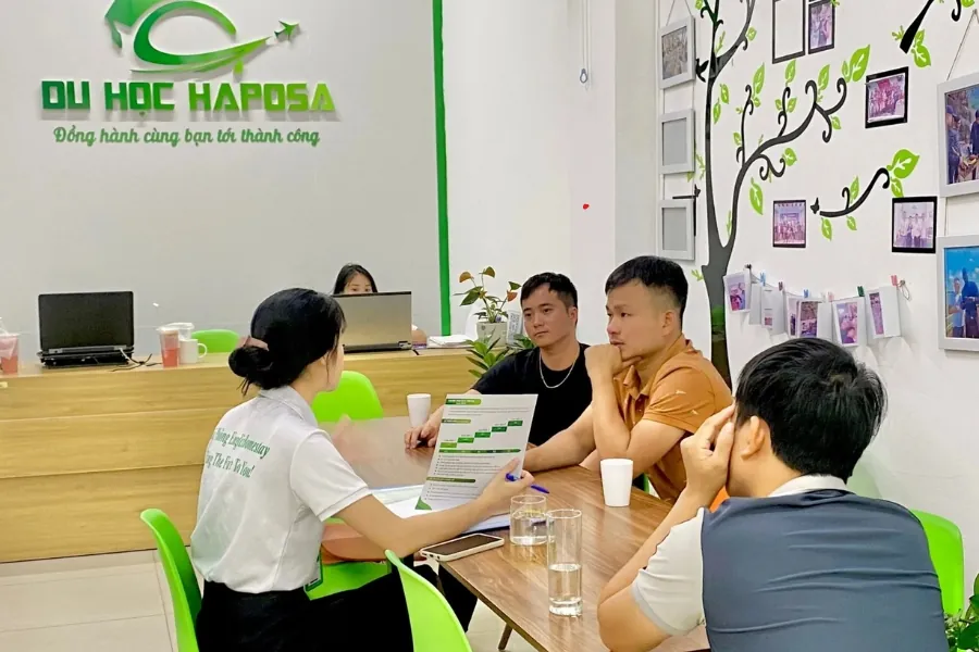 Khóa học tiếng Anh giao tiếp cho du học sinh/ HPE 3 Điều kiện cần có để tham gia khóa học